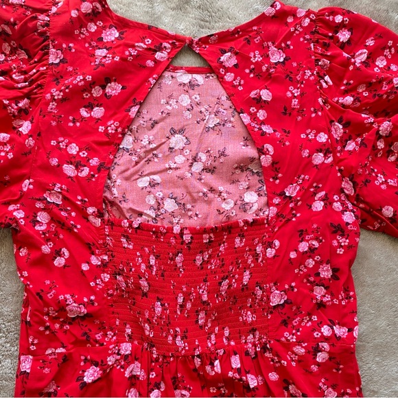 Red Maxi dress. Old navy Summer dress. Size M. Floral. Puff sleeves. - Picture 11 of 16
